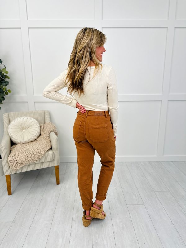 Judy Blue Comfortable in Camel Joggers in Reg Curvy Fashion