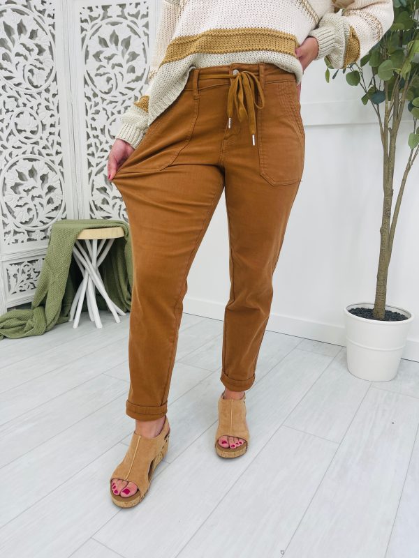 Judy Blue Comfortable in Camel Joggers in Reg Curvy Fashion