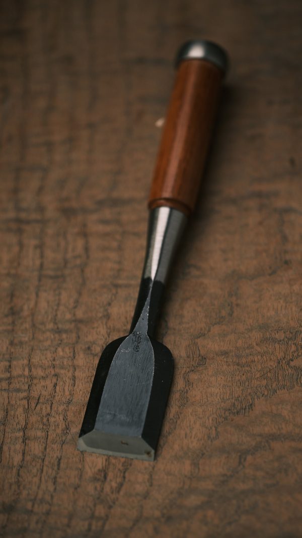 Oire-Nomi Japanese Hand Made Bench Chisel By Nishiki Ryu 36mm Online now