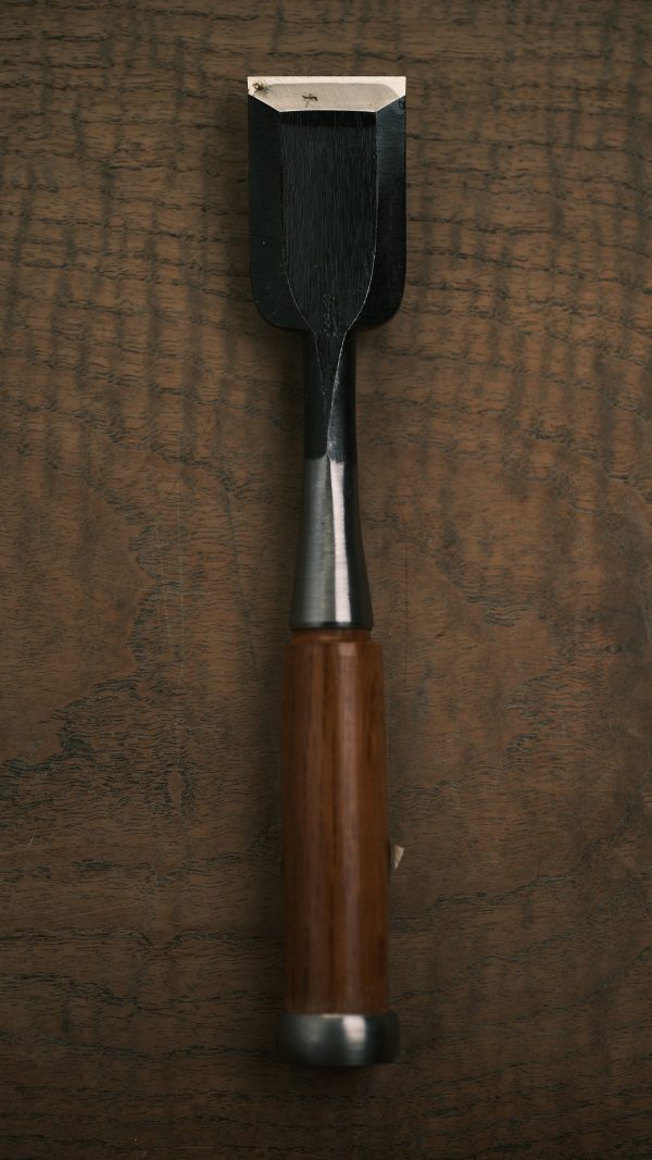 Oire-Nomi Japanese Hand Made Bench Chisel By Nishiki Ryu 36mm Online now