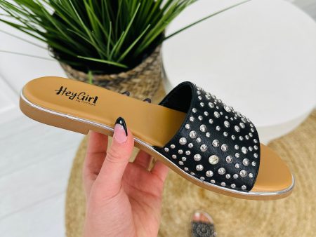 Flashy Finds Sandals In Black Online